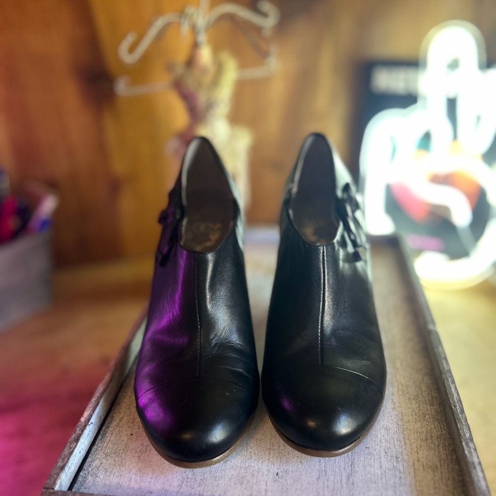 Elegant Black Women's Shoes